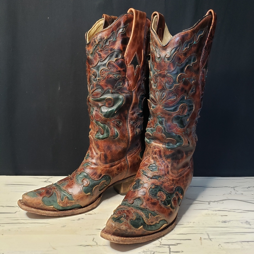 Corral Vintage Cowboy Boots in Brown & Dark Green - Women's size 7